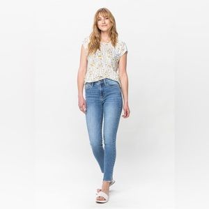 These Judy Blue Mid Rise Vintage Skinny Jeans